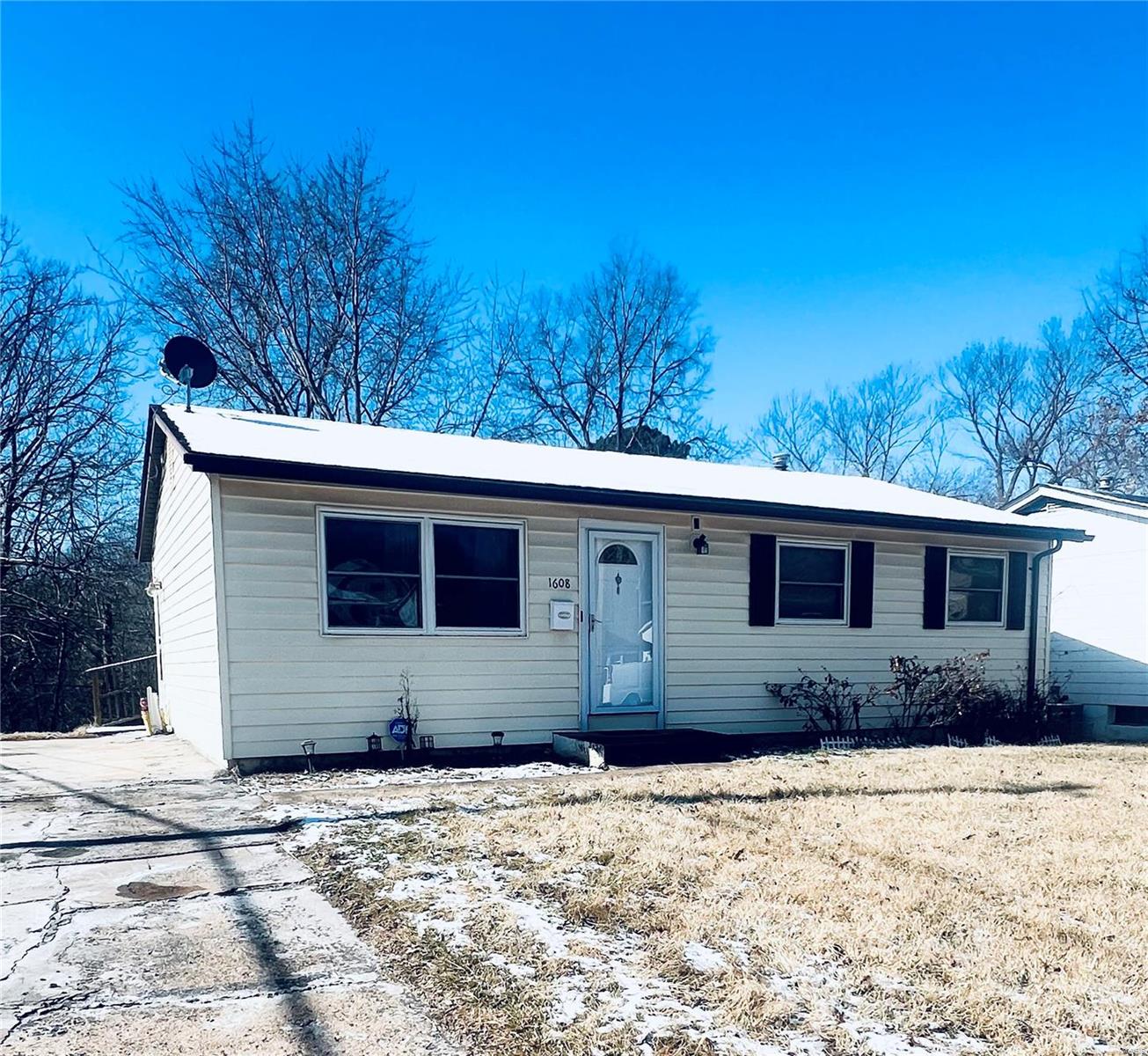 Hazelwood, Missouri 63042, United States, 2 Bedrooms Bedrooms, ,1 BathroomBathrooms,Residential,Pending,3248 Hazelwood, Missouri 63042, United States, 2 Bedrooms Bedrooms, ,1 BathroomBathrooms,Residential,Pending,3248