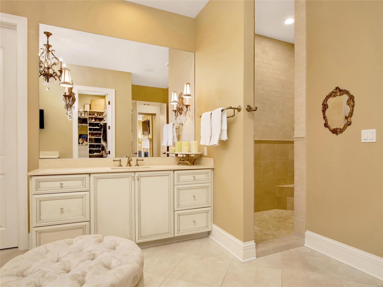 Ballas Courts - Residential