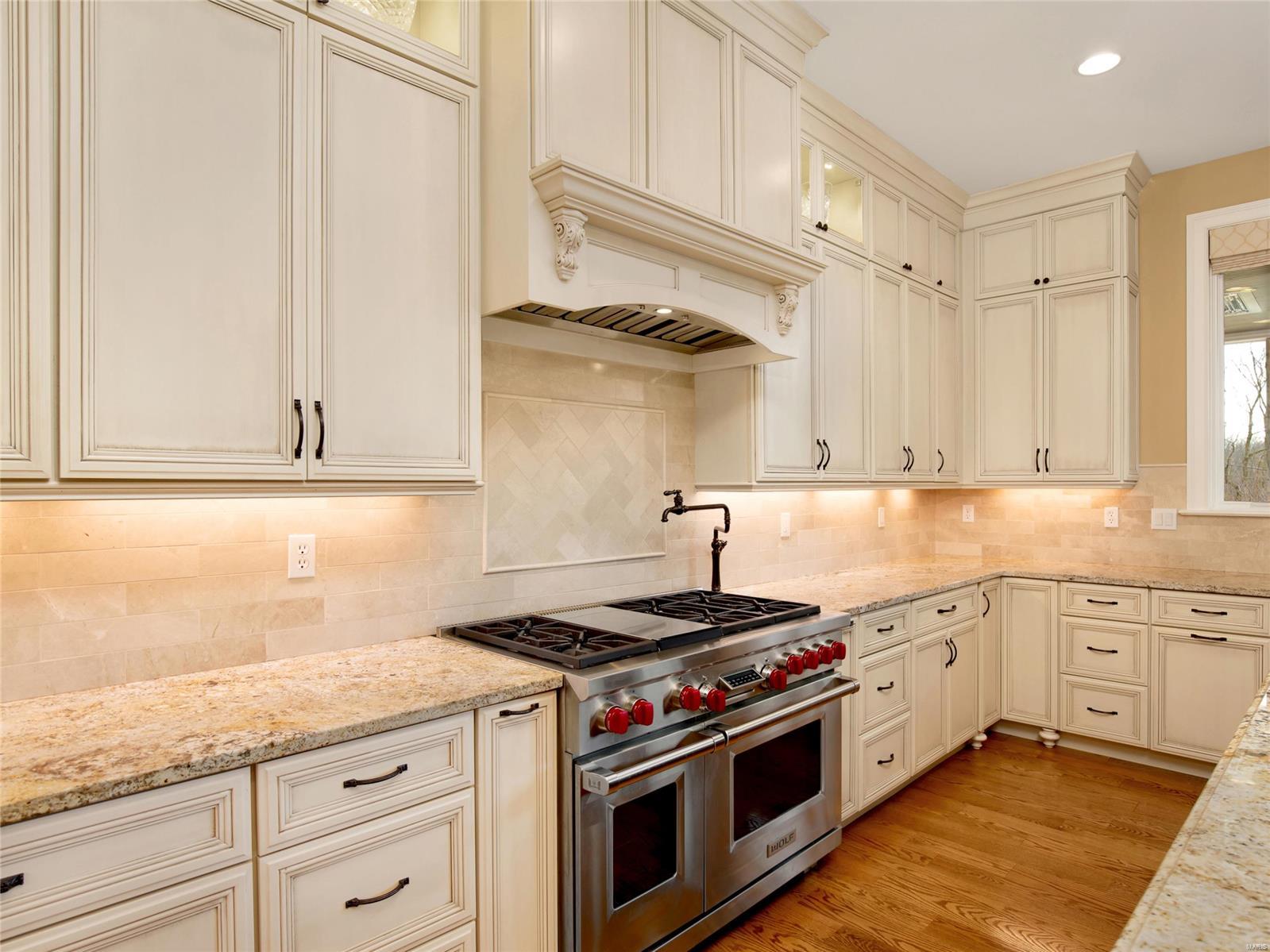 Ballas Courts - Residential