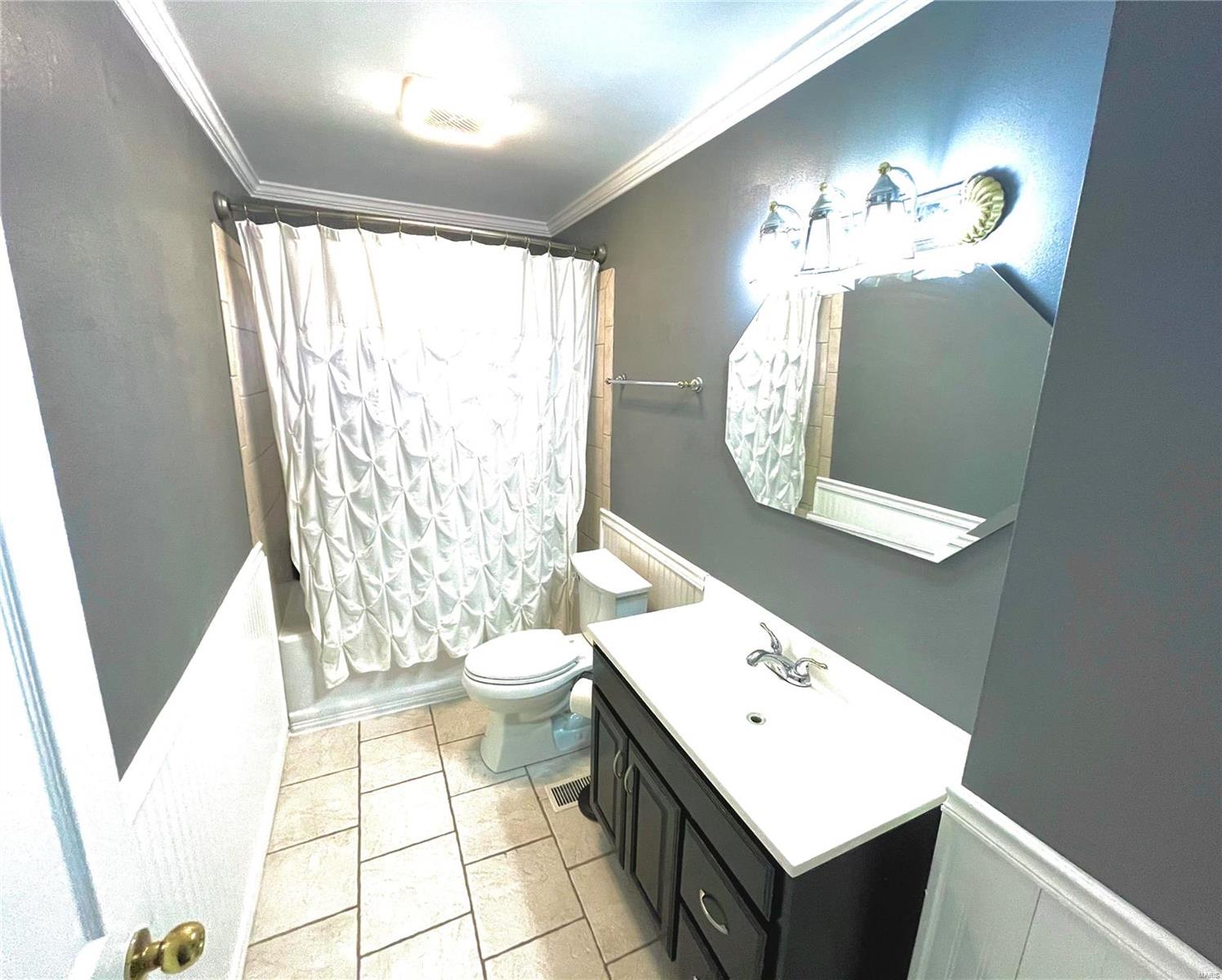 St Chas Hills #6 - Residential