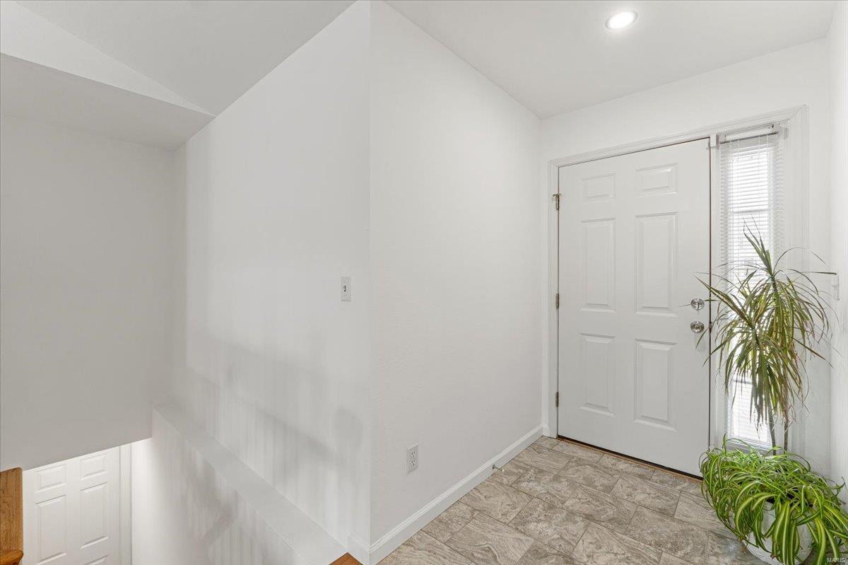 9 Amber Ridge Court