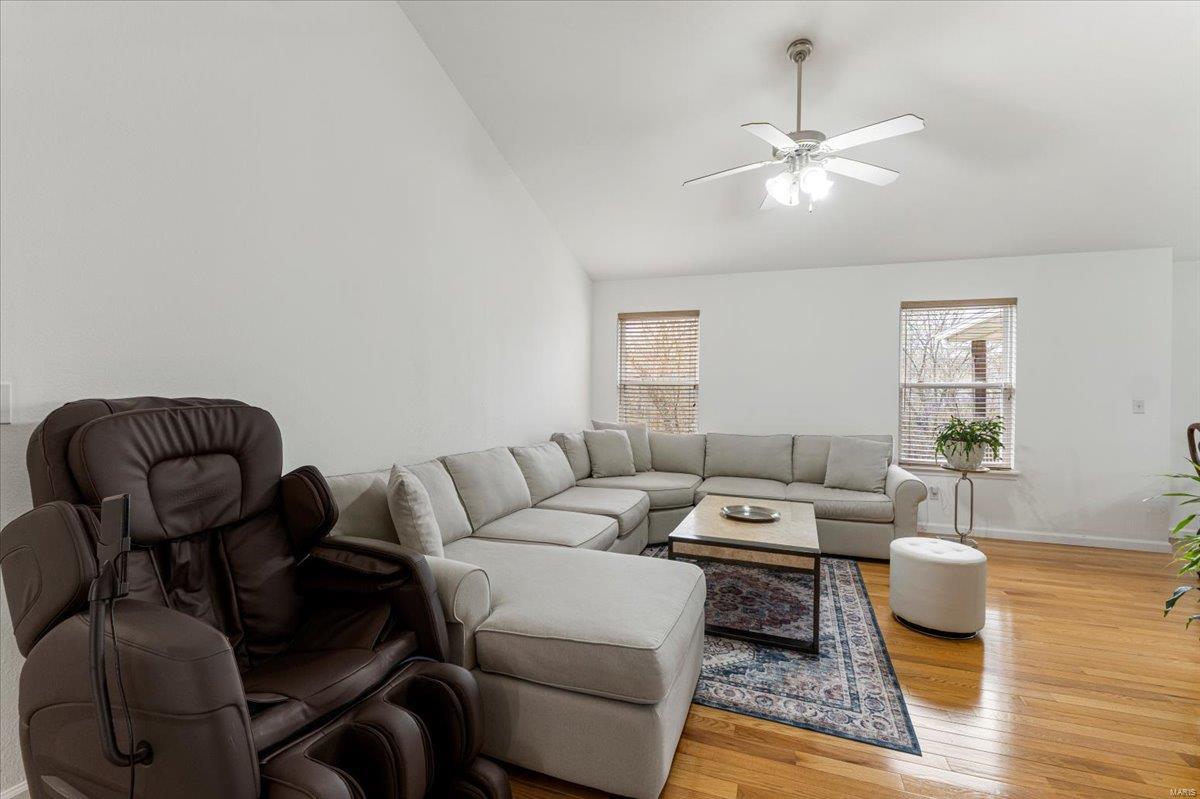 9 Amber Ridge Court