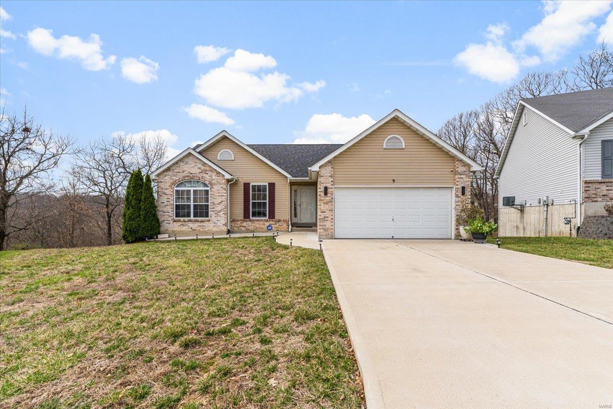 9 Amber Ridge Court