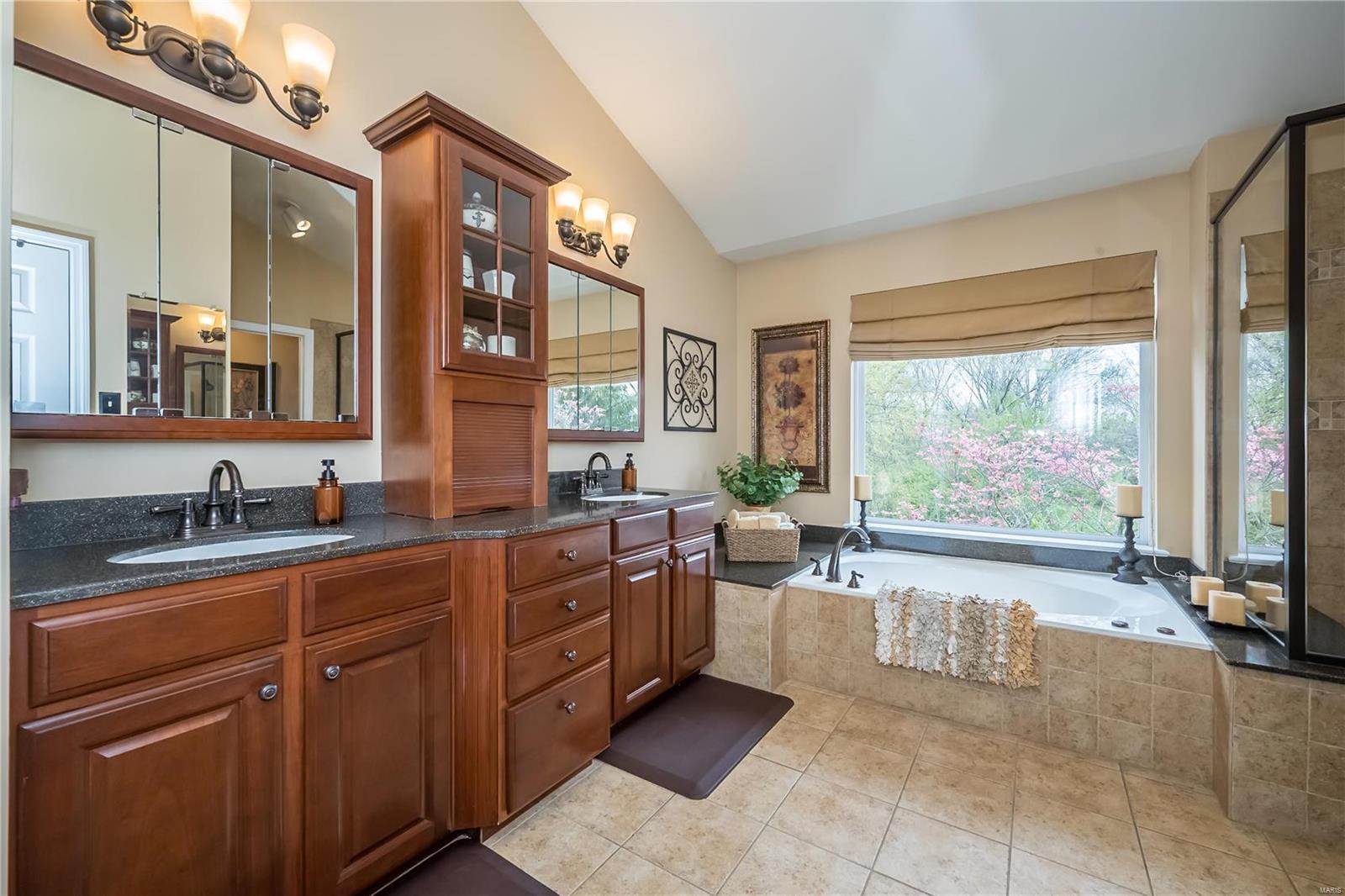 Westridge Oaks - Residential