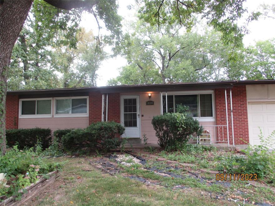 6 room, 3 bedroom, 1.5 bath ranch with 1 car garage.  Property selling AS IS with NO contingencies.  CASH ONLY.  Buyer must complete all Due Diligence before submitting offer.  The seller has never occupied property and will not pay for or make any inspection or repairs.  7 days on market before the seller will review any offers but reserves the right to accept an offer at any time.  Allow 2 business days for the seller’s response.  Buyer to verify schools and utilities.