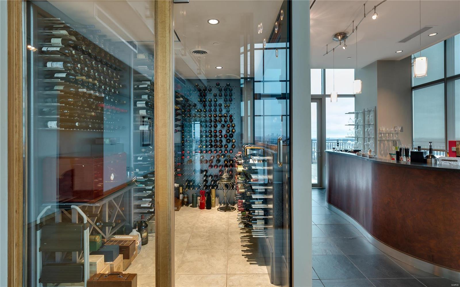 Park East Tower - Residential