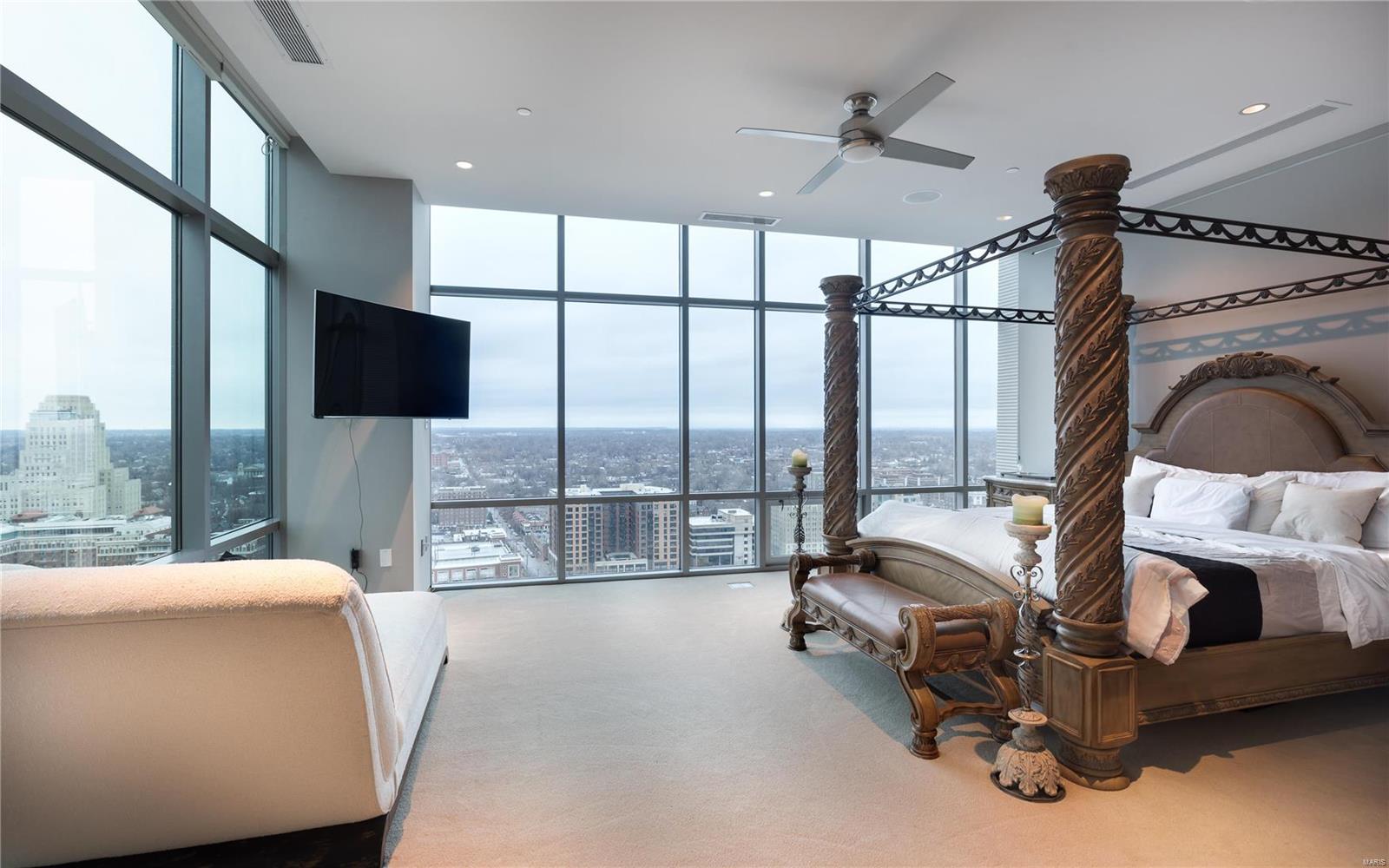 Park East Tower - Residential