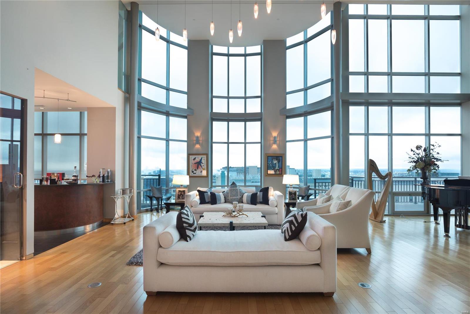 Park East Tower - Residential