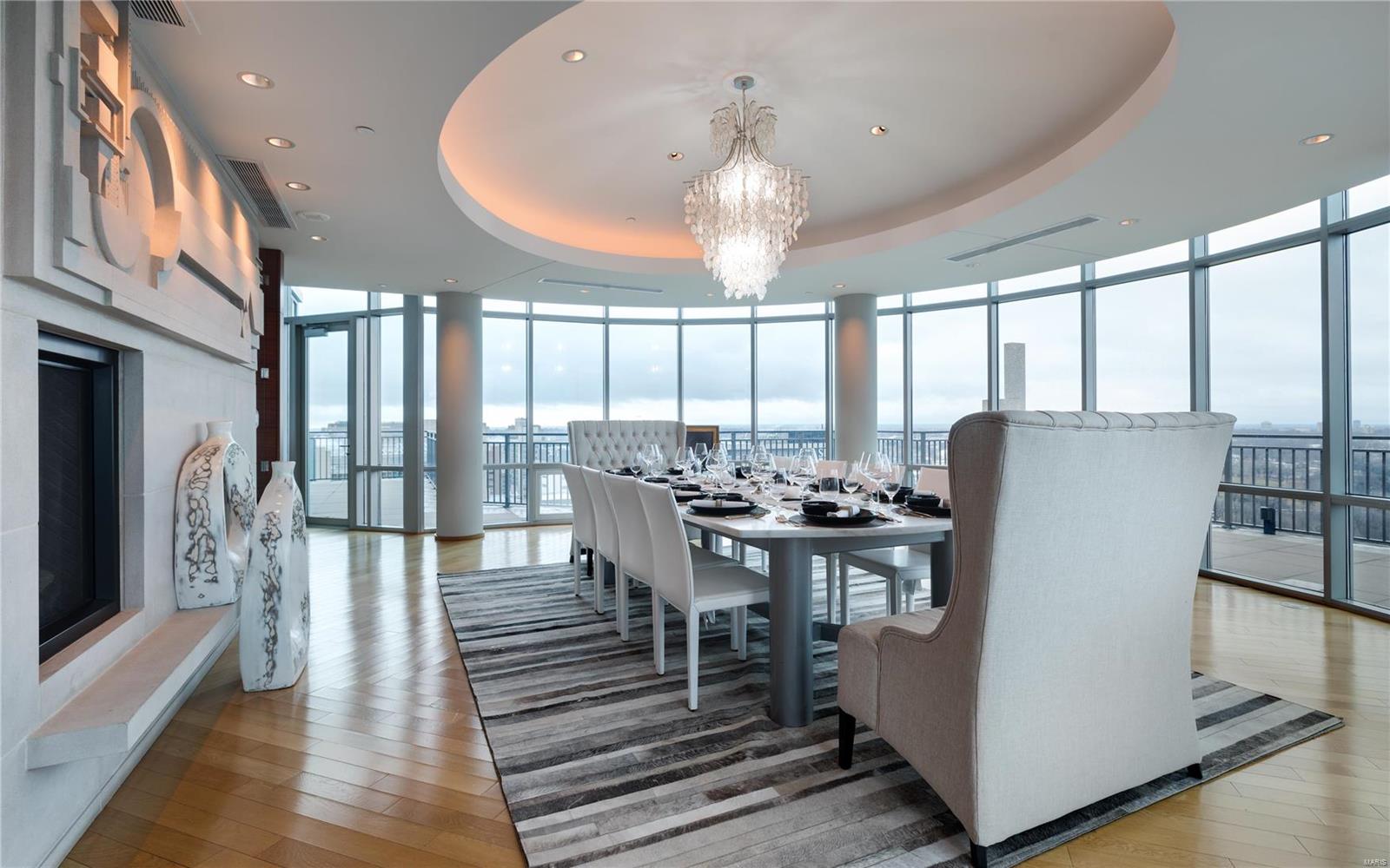 Park East Tower - Residential