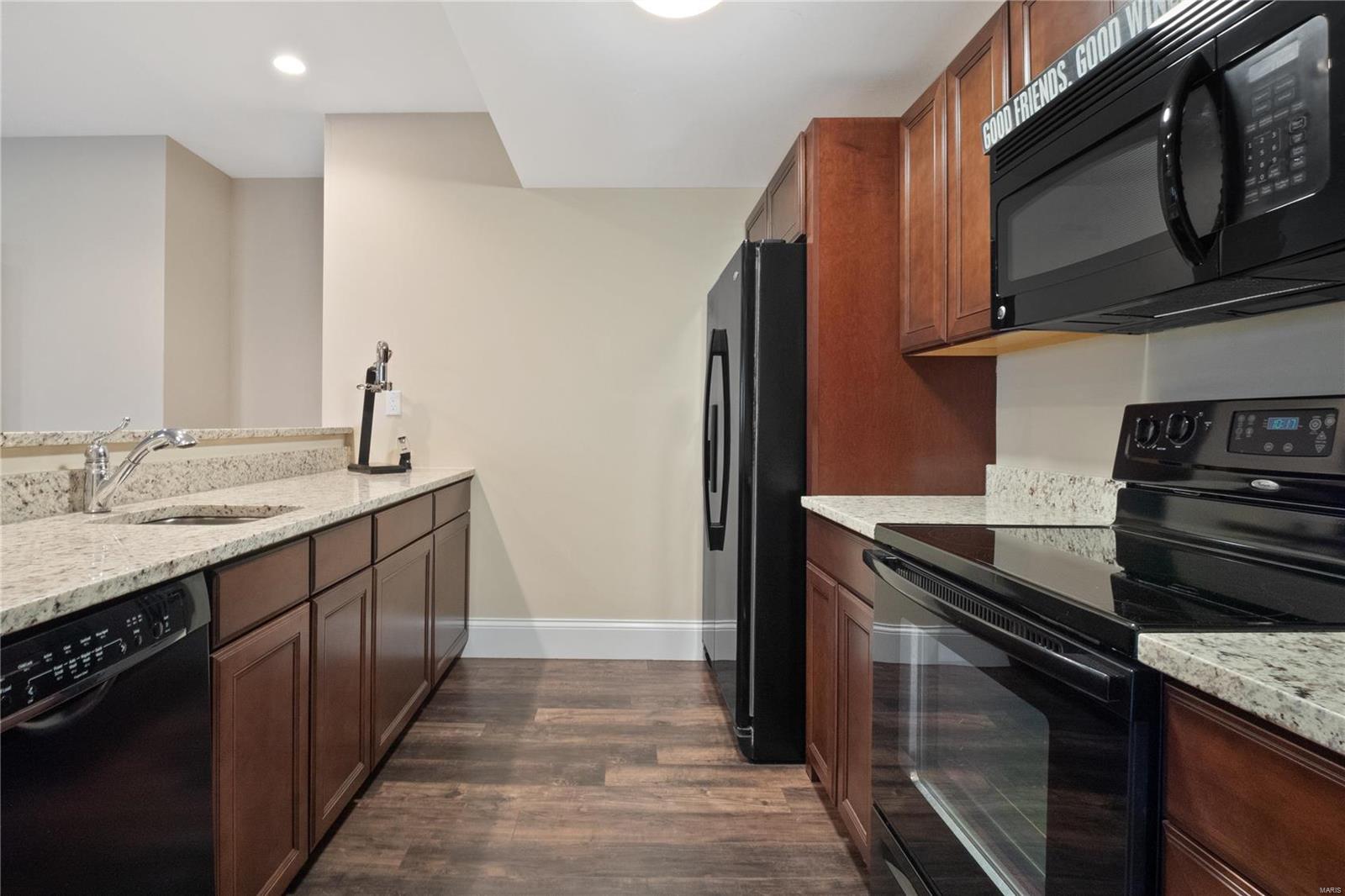 Frontenac Park - Residential