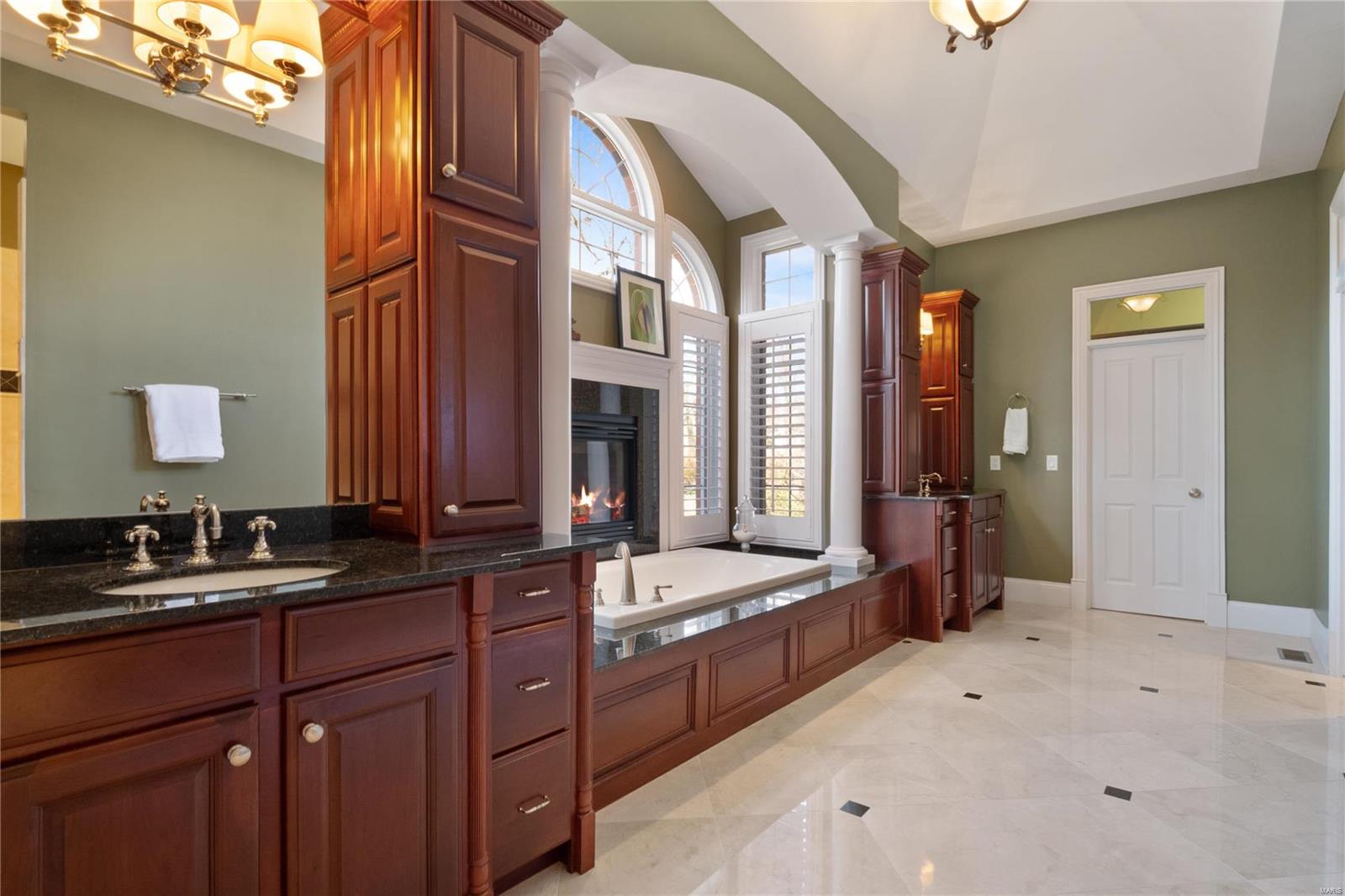 Frontenac Park - Residential