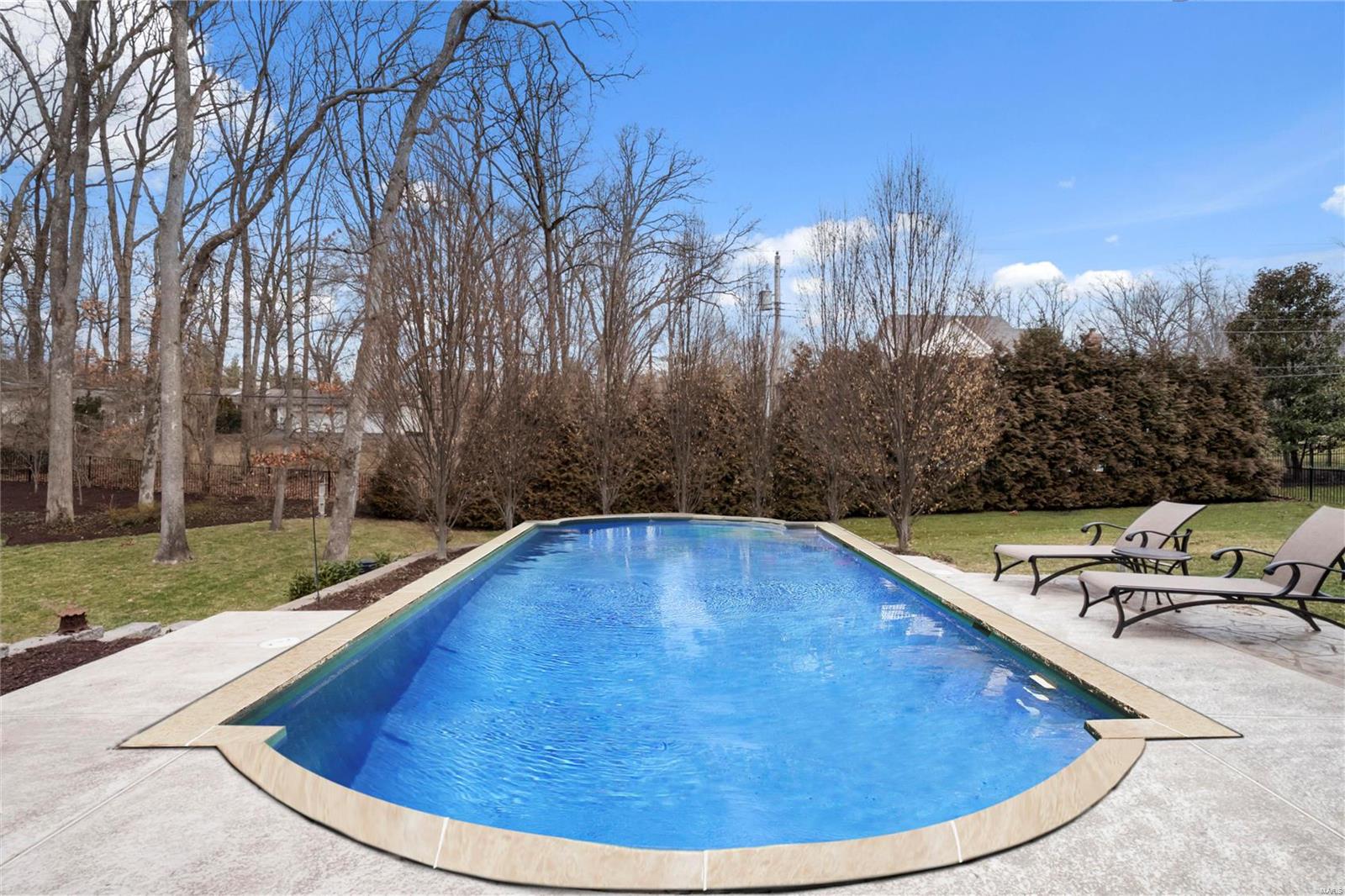 Frontenac Park - Residential