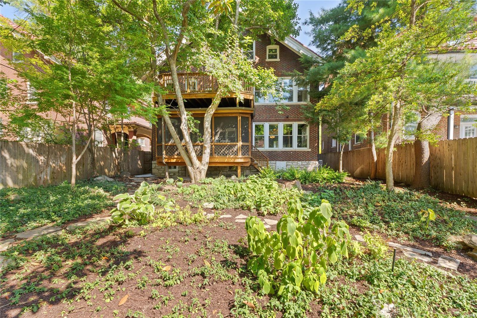 Ames Place - Residential