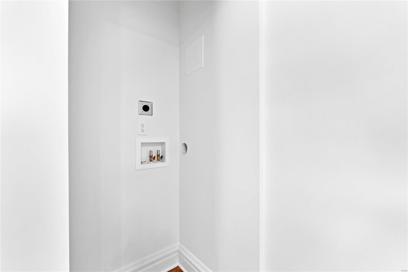 Ames Place - Residential