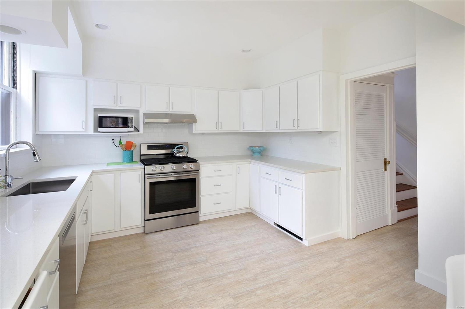 West Portland Place - Residential