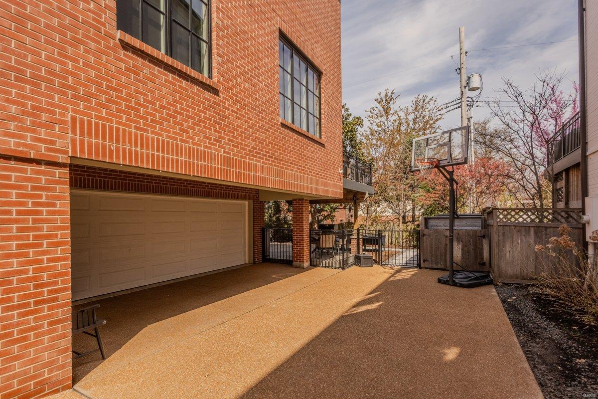 Clayton Gardens - Residential