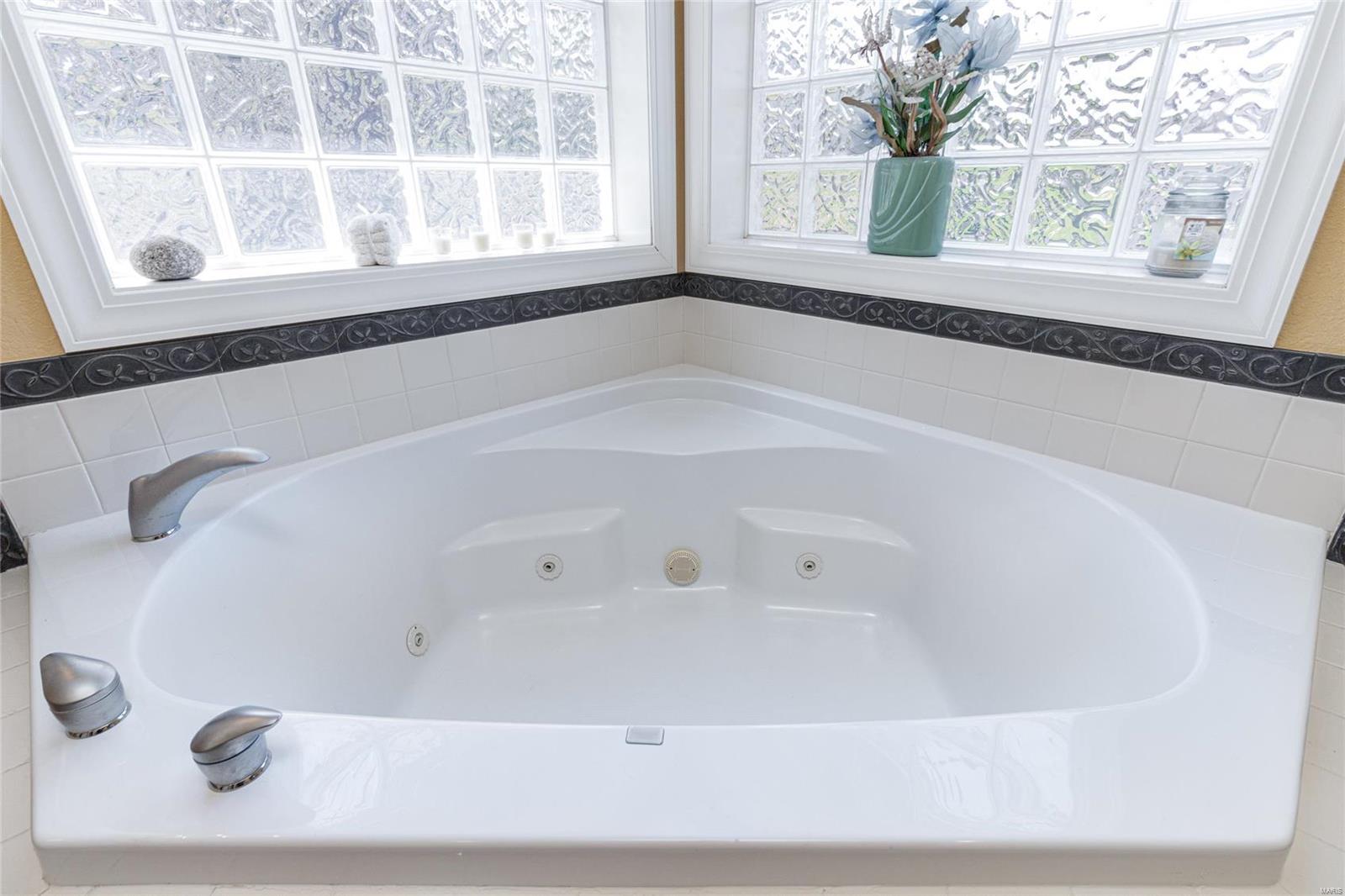 Briar Pointe - Residential