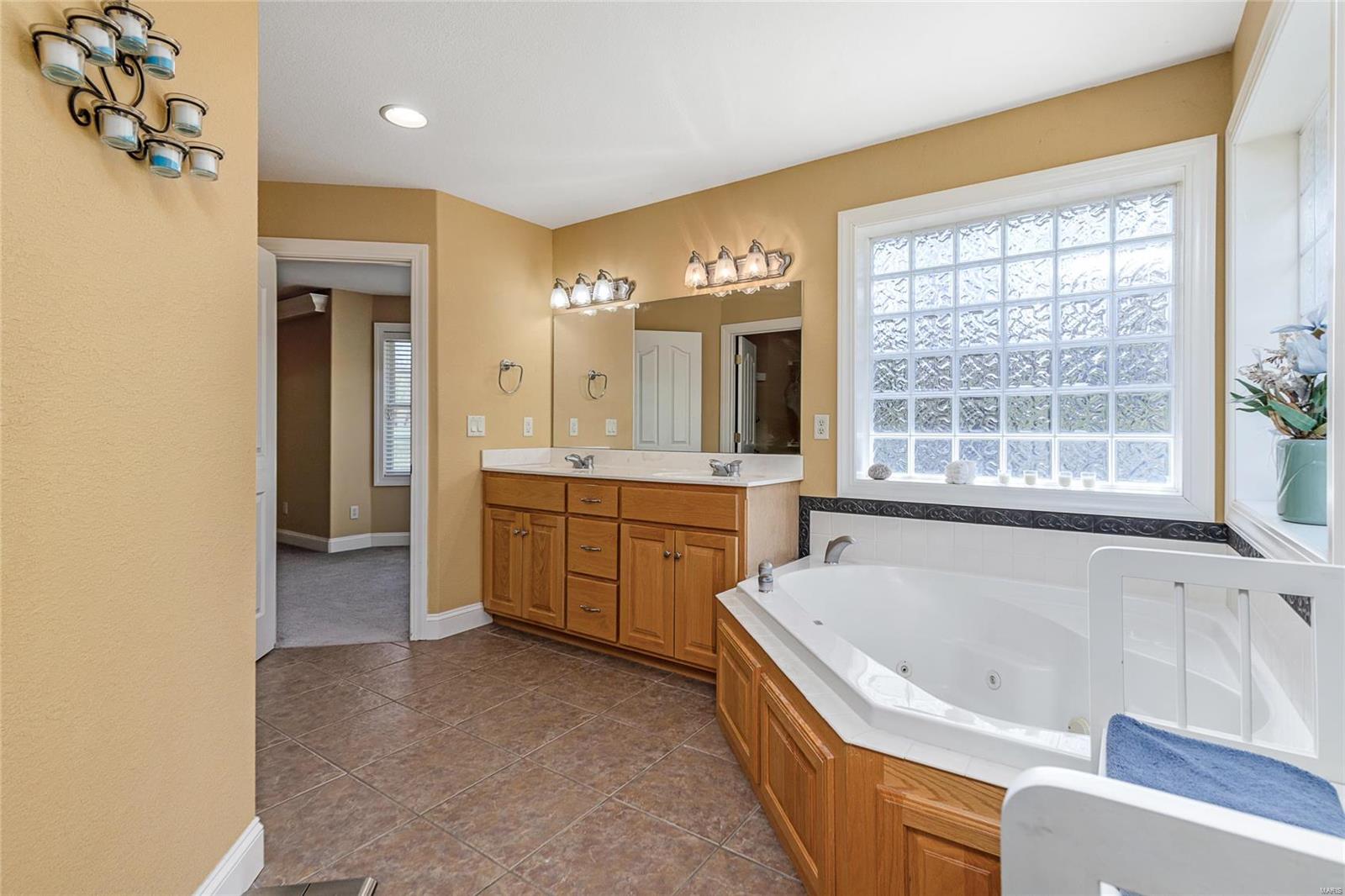 Briar Pointe - Residential