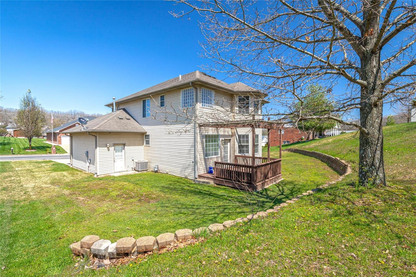 Briar Pointe - Residential