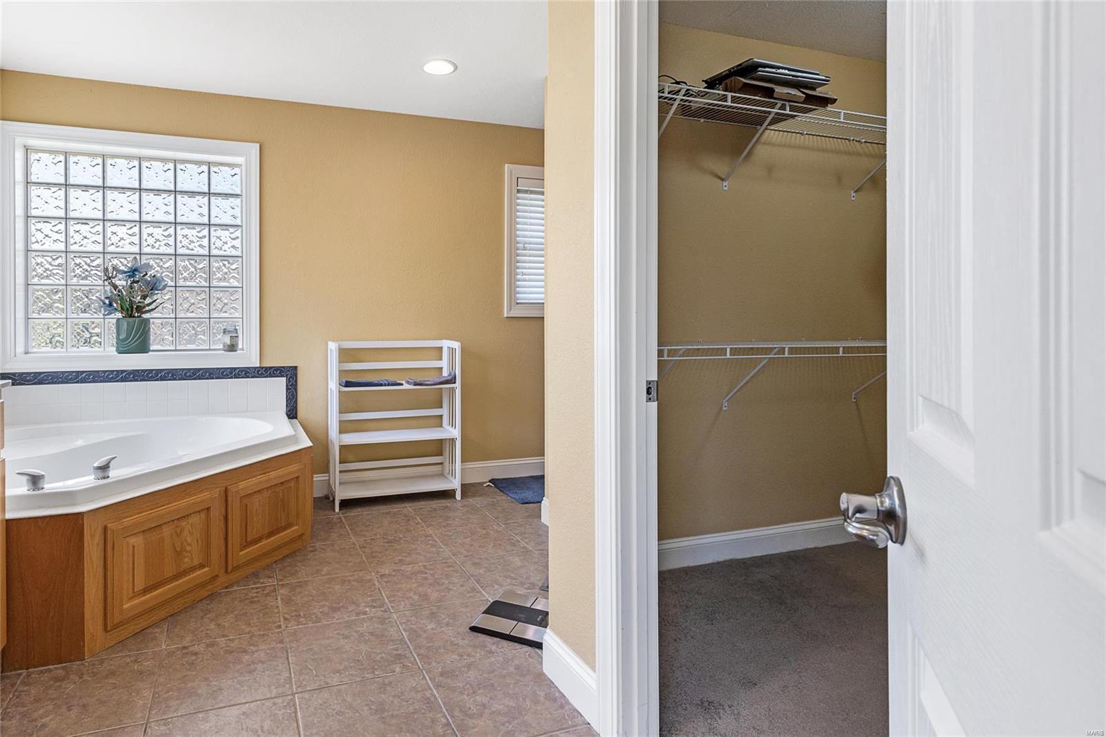 Briar Pointe - Residential