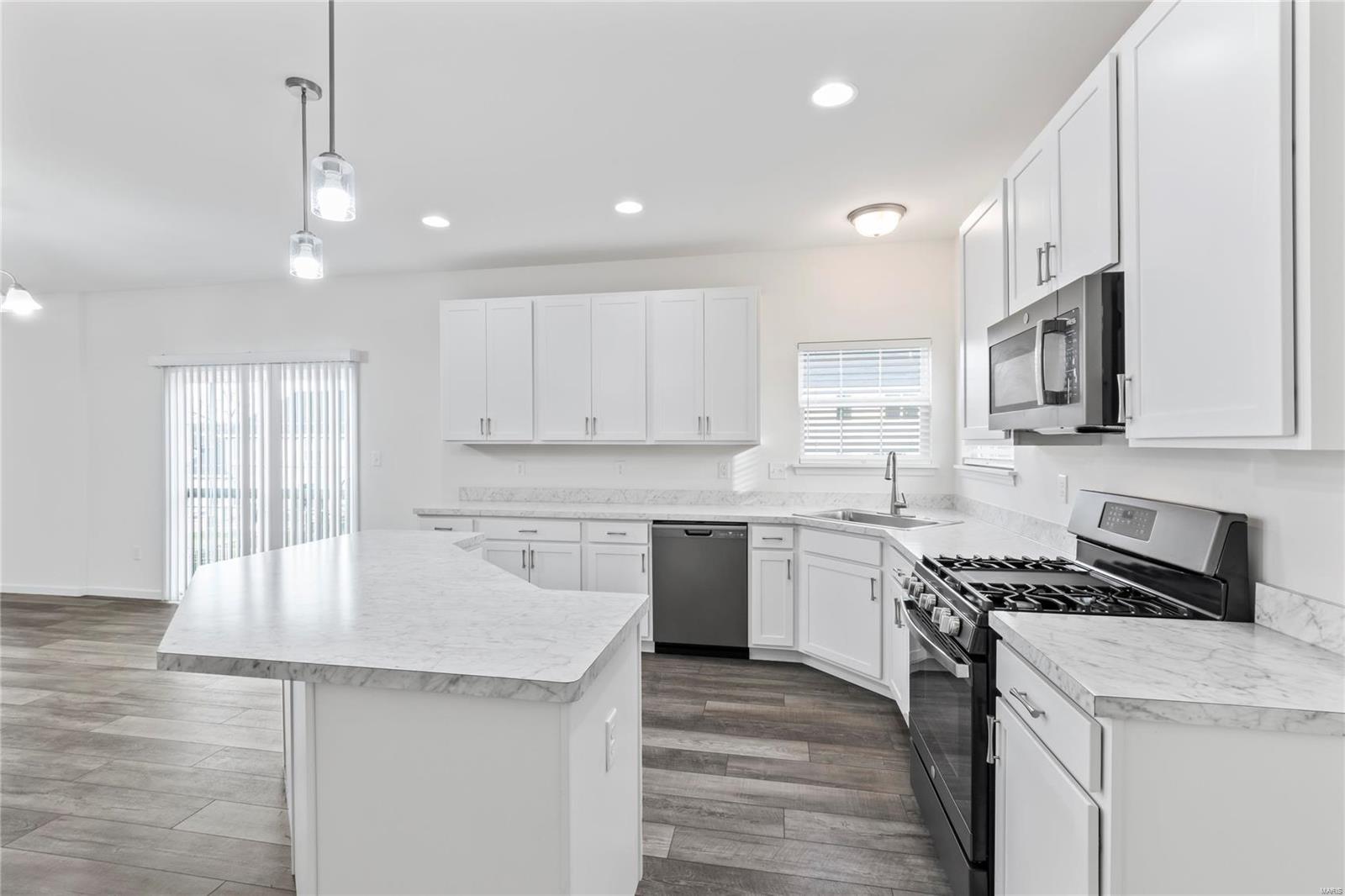 Arbors At The Highlands The - Residential