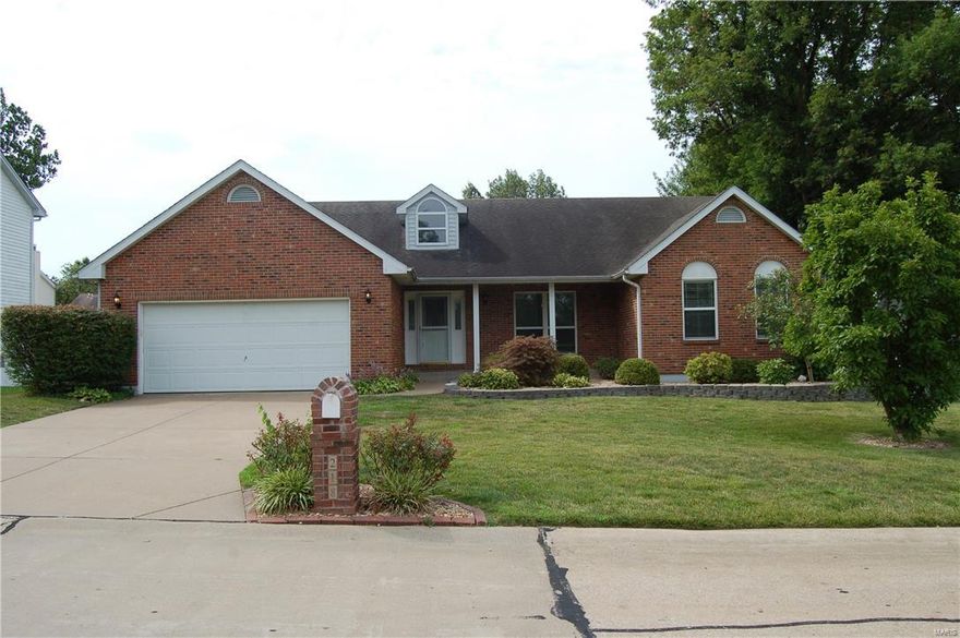 This spacious ranch style home is for lease with many special features.   Master bath has a separate tub and shower.  Tub is Jetted.  Kitchen has a Gas center Island Cook top, and solid surface counters.  Four bedrooms and 3 full baths.  Lower level has a built in entertainment center and a custom made wet Bar with a wine cooler.  There is plenty of room for storage in the unfinished area.