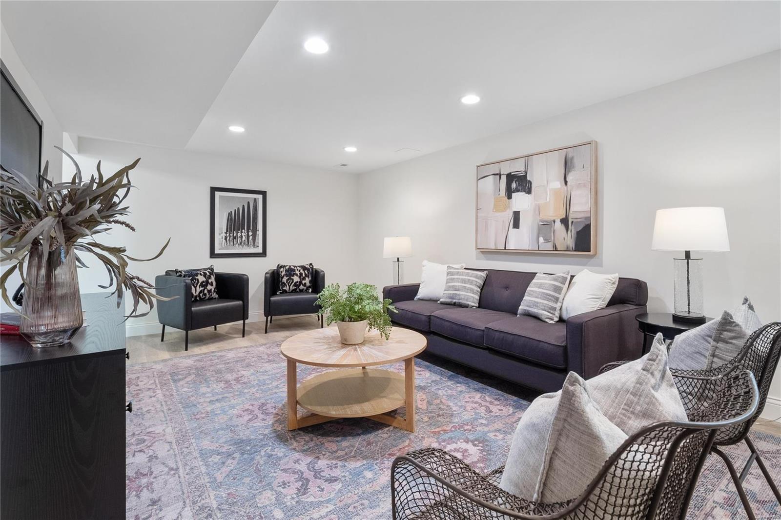 Cambridge Court - Residential