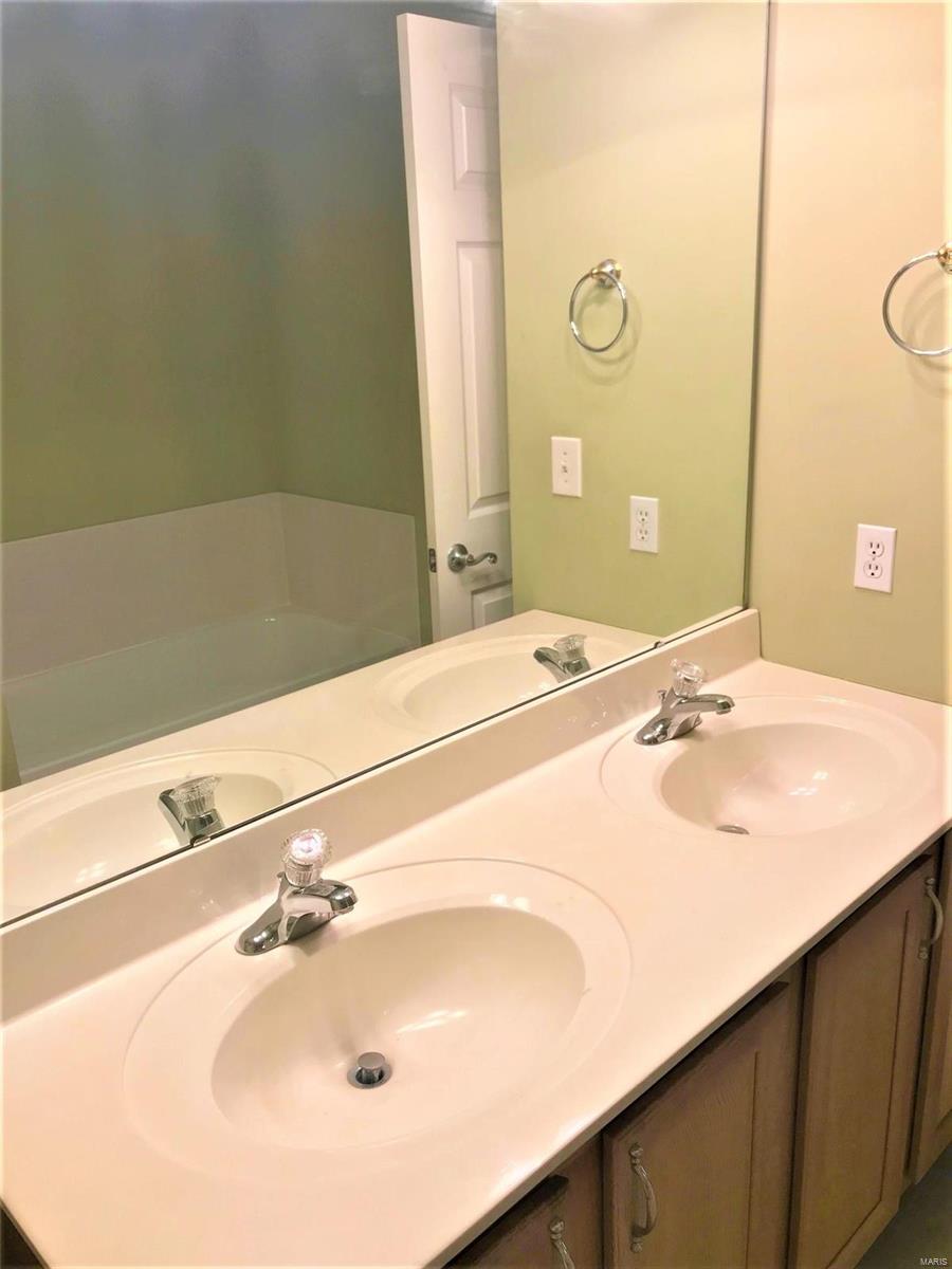 Vlgs Of Stonegate #1 - Residential Lease