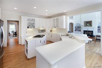 Oakleigh Manor - Residential