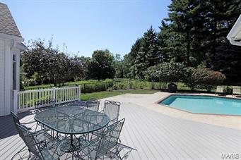 Oakleigh Manor - Residential