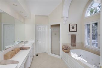 Oakleigh Manor - Residential