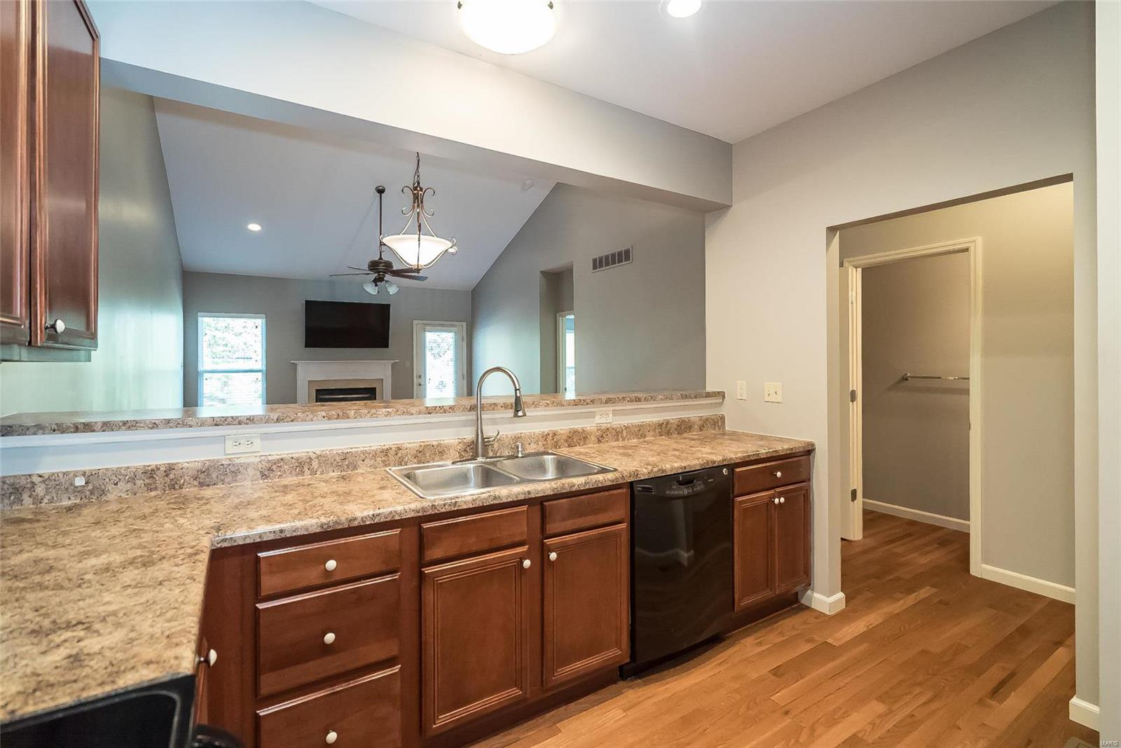 Pointe At Heritage Crossing - Residential