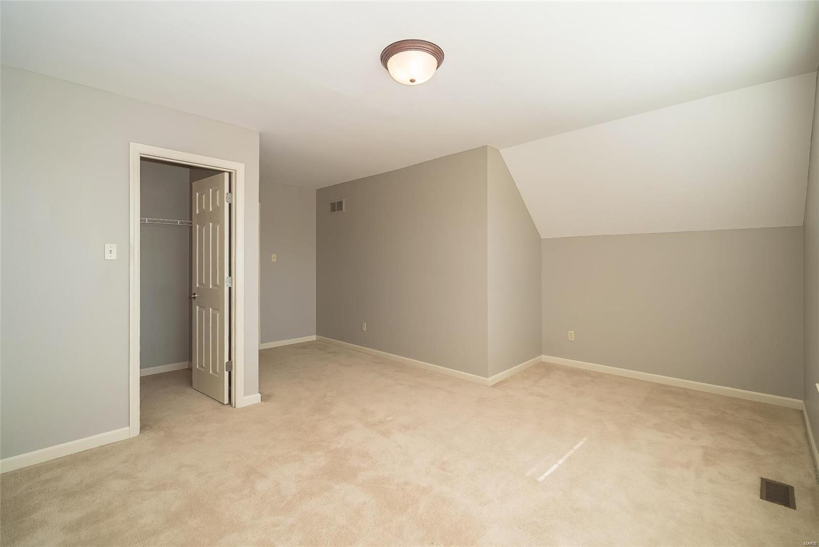 Pointe At Heritage Crossing - Residential