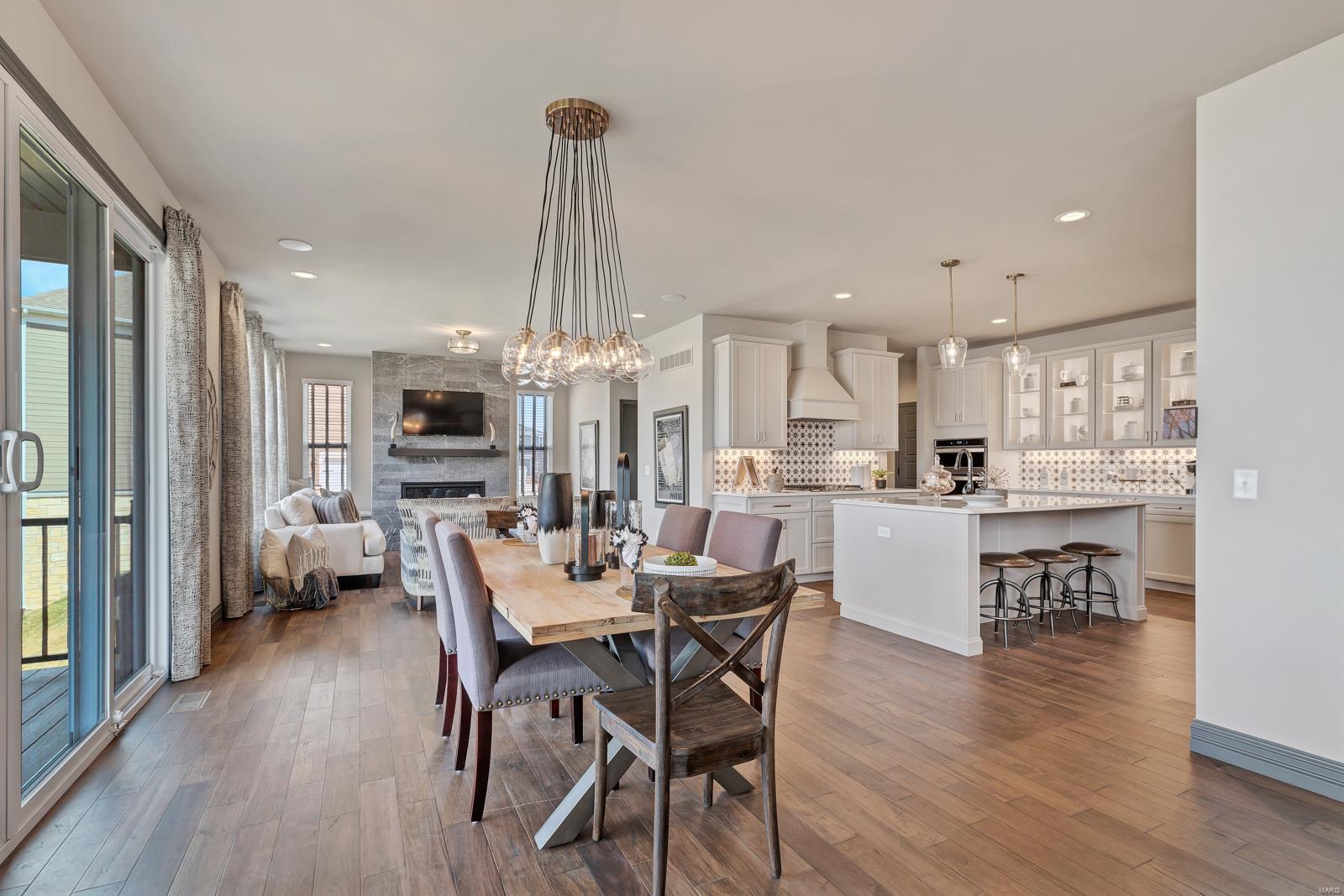 Bur Oaks - Residential