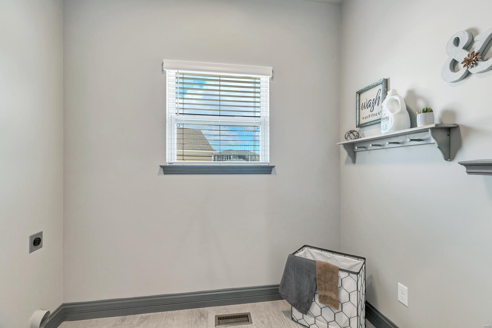 Bur Oaks - Residential