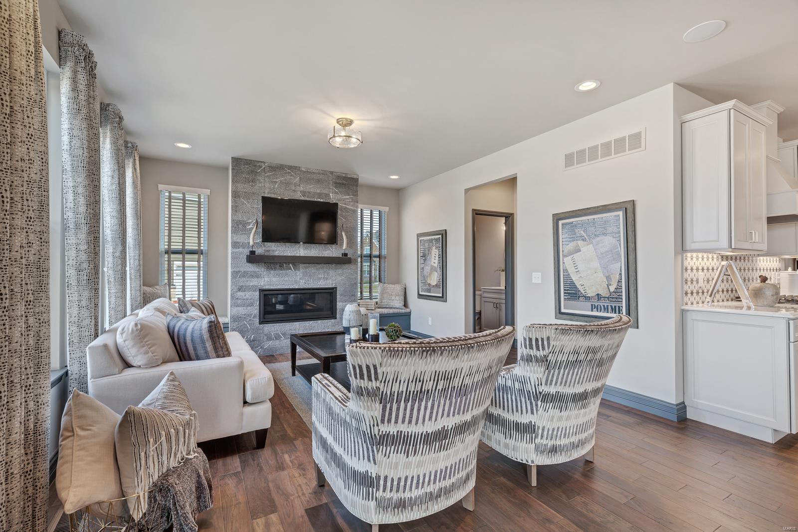 Bur Oaks - Residential