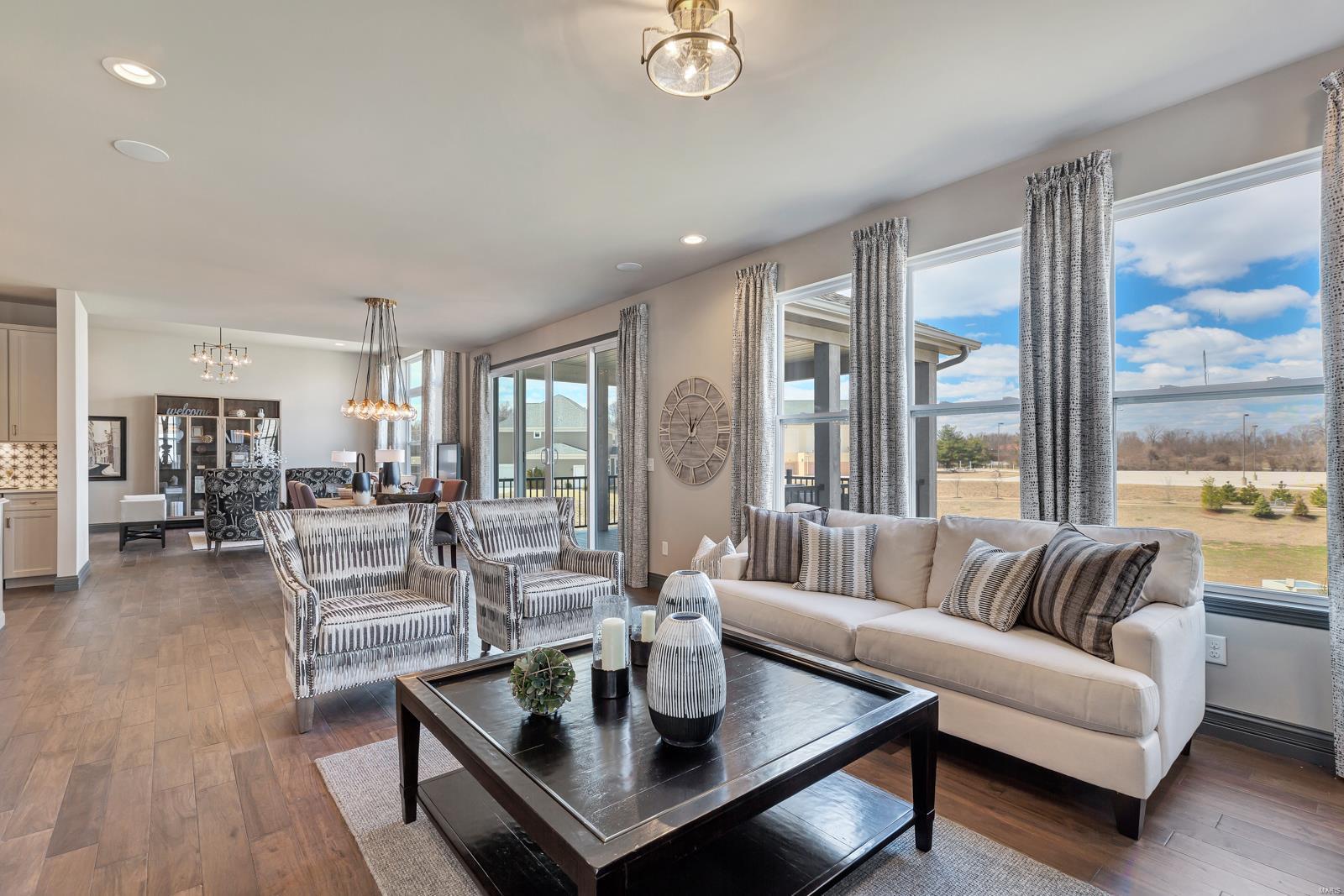 Bur Oaks - Residential