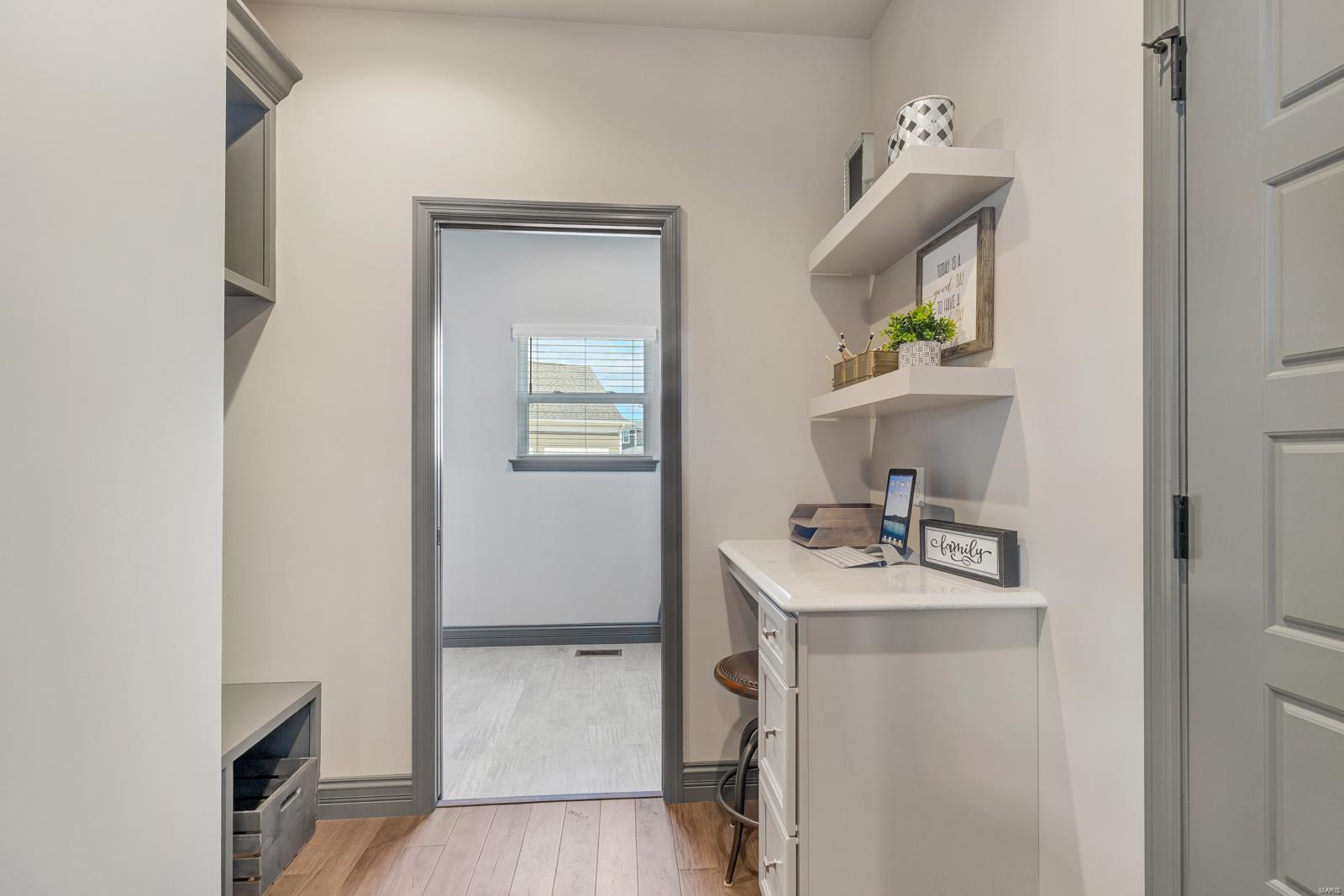 Bur Oaks - Residential