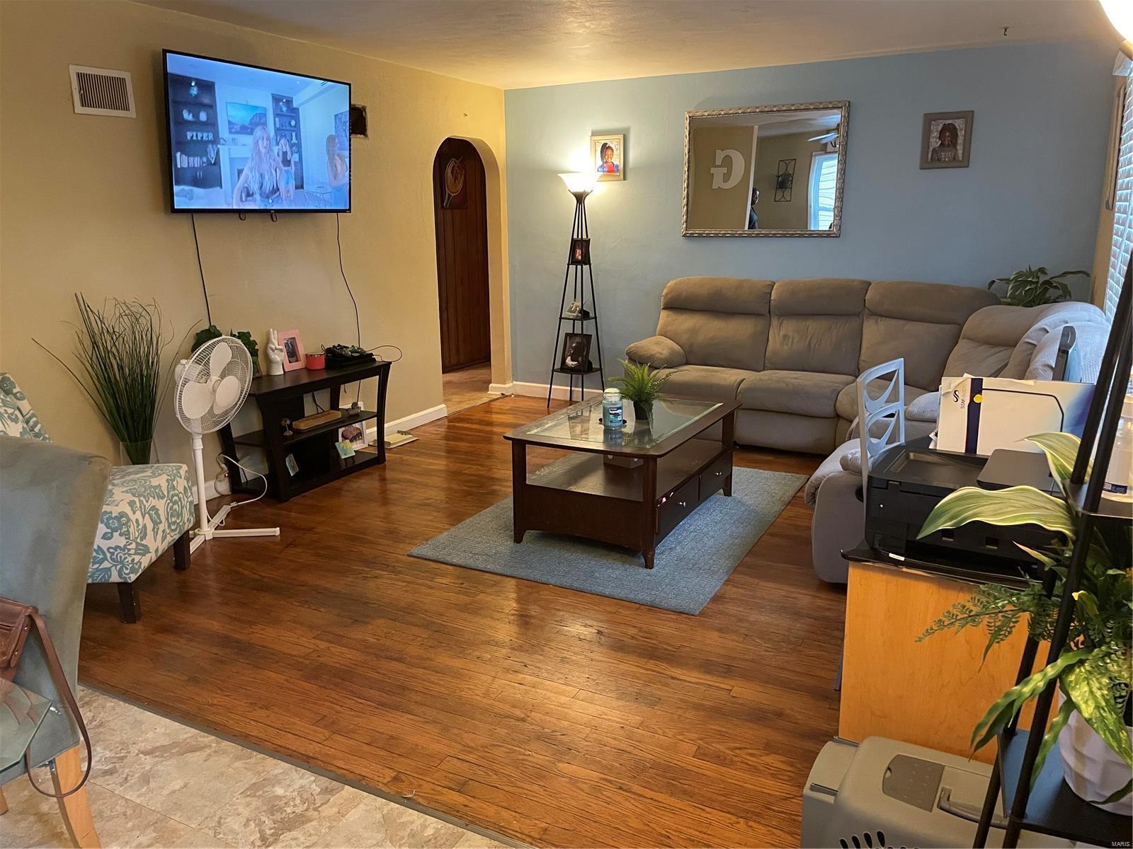 Shields & Ashby 2nd To Ferguson - Residential