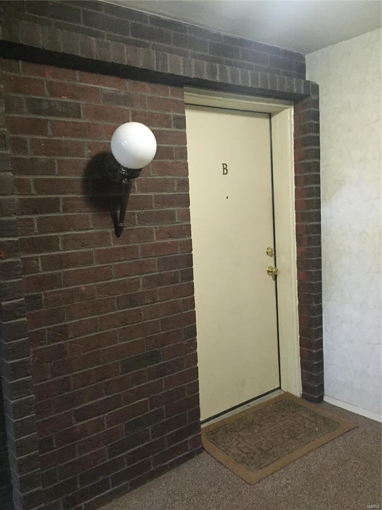 - - Residential Lease