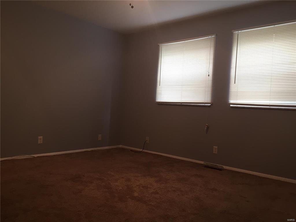 - - Residential Lease