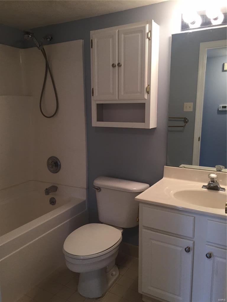 - - Residential Lease