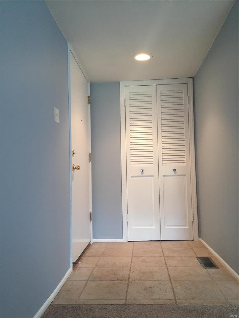 - - Residential Lease