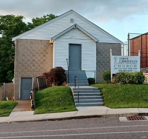 Unimproved Land in St Louis MO 6765 Saint Charles Rock Road.jpg