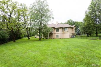 Ladue Meadows - Residential