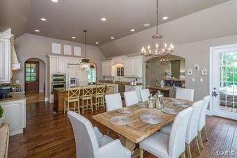 Ladue Meadows - Residential