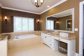 Ladue Meadows - Residential