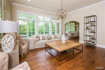 Ladue Meadows - Residential