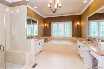 Ladue Meadows - Residential