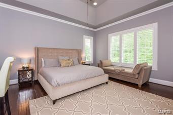 Ladue Meadows - Residential